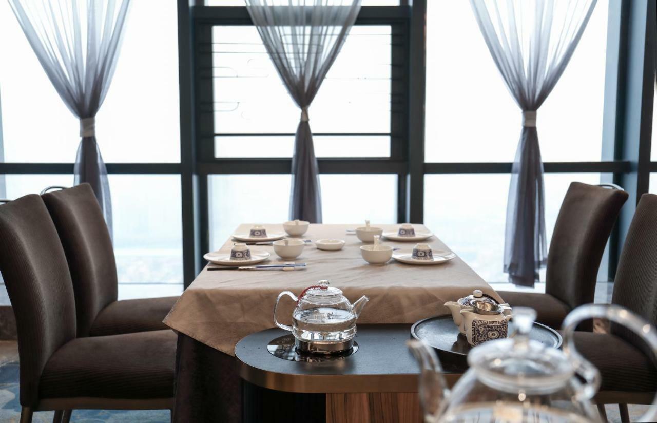 Venus Royal Hotel Foshan Kuiqi Road Metro Station Екстер'єр фото