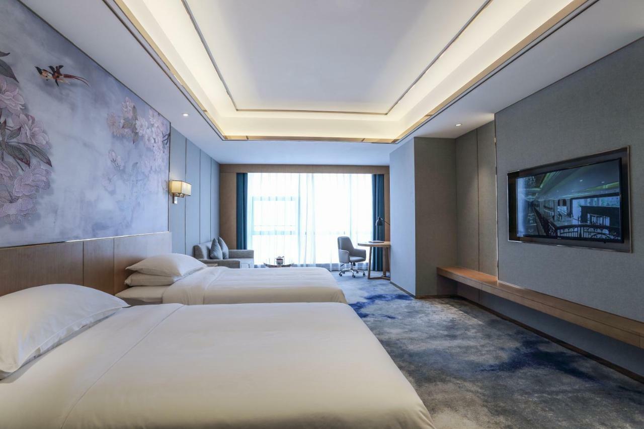 Venus Royal Hotel Foshan Kuiqi Road Metro Station Екстер'єр фото